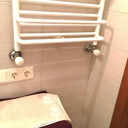 Centre, 2r Apart,free Parking,wifi 아파트