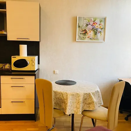 Dzīvoklis Centre, 2r Apart,free Parking,wifi *
