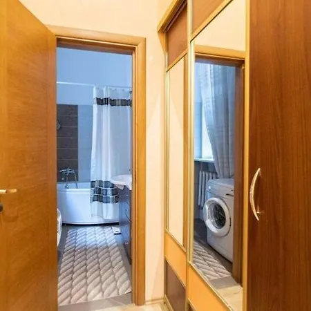 Centre, 2r Apart,free Parking,wifi Lägenhet *