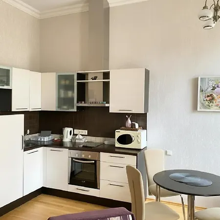 Centre, 2r Apart,free Parking,wifi Lägenhet Riga