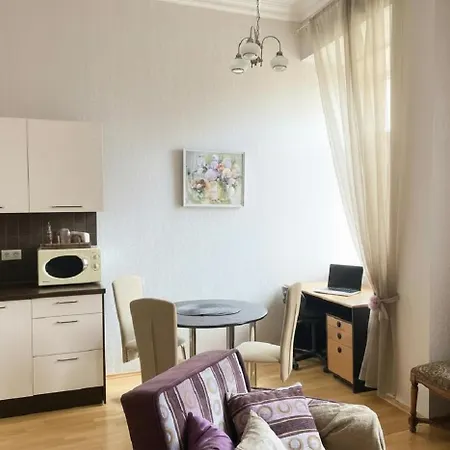 Centre, 2r Apart,free Parking,wifi Lägenhet Riga