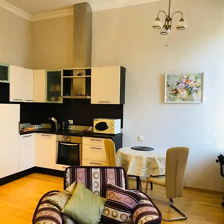 Centre, 2r Apart,free Parking,wifi Апартаменты Рига
